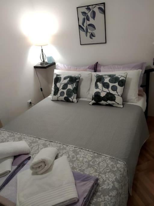 Alex Apartment Zimony Kültér fotó